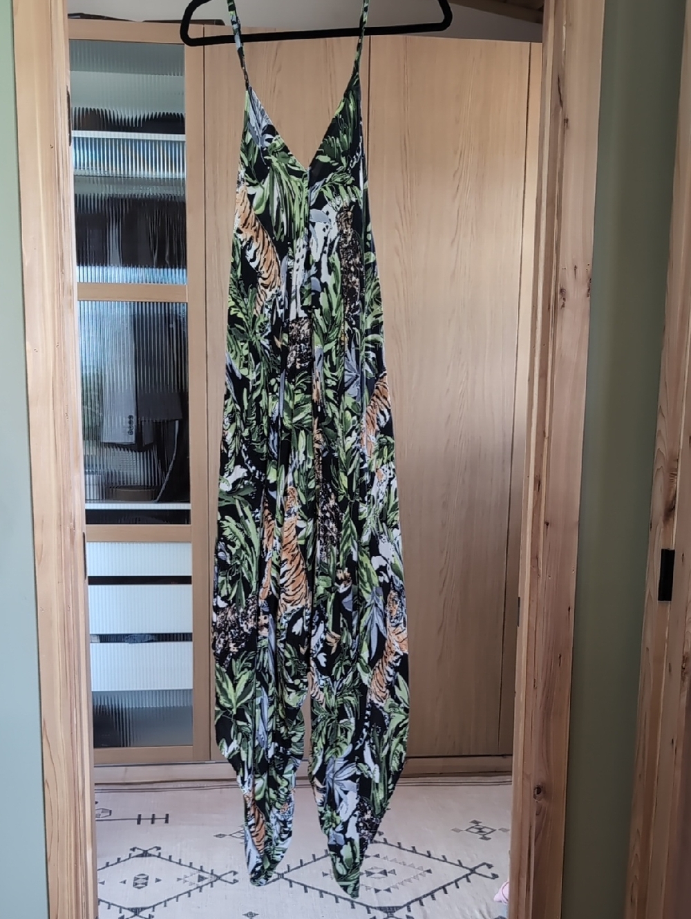 Spaghetti Strap Tropical Print Jumper in Green